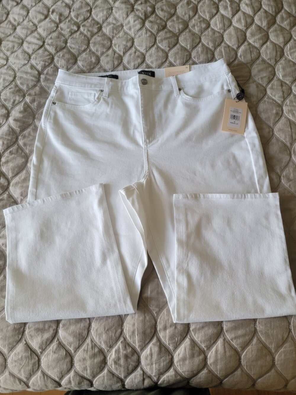 NYDJ White Joni HR Capri jeans, NWT, US16